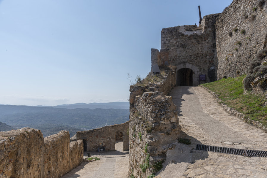 Castelló de la Plana - Morella 066 - castillo de Morella.jpg
